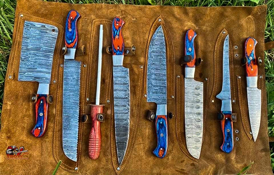 An Amazing Custom Hand Made Damascus Steel Complete BBQ/Chef/Kitchen Knife Set - Troy Blades