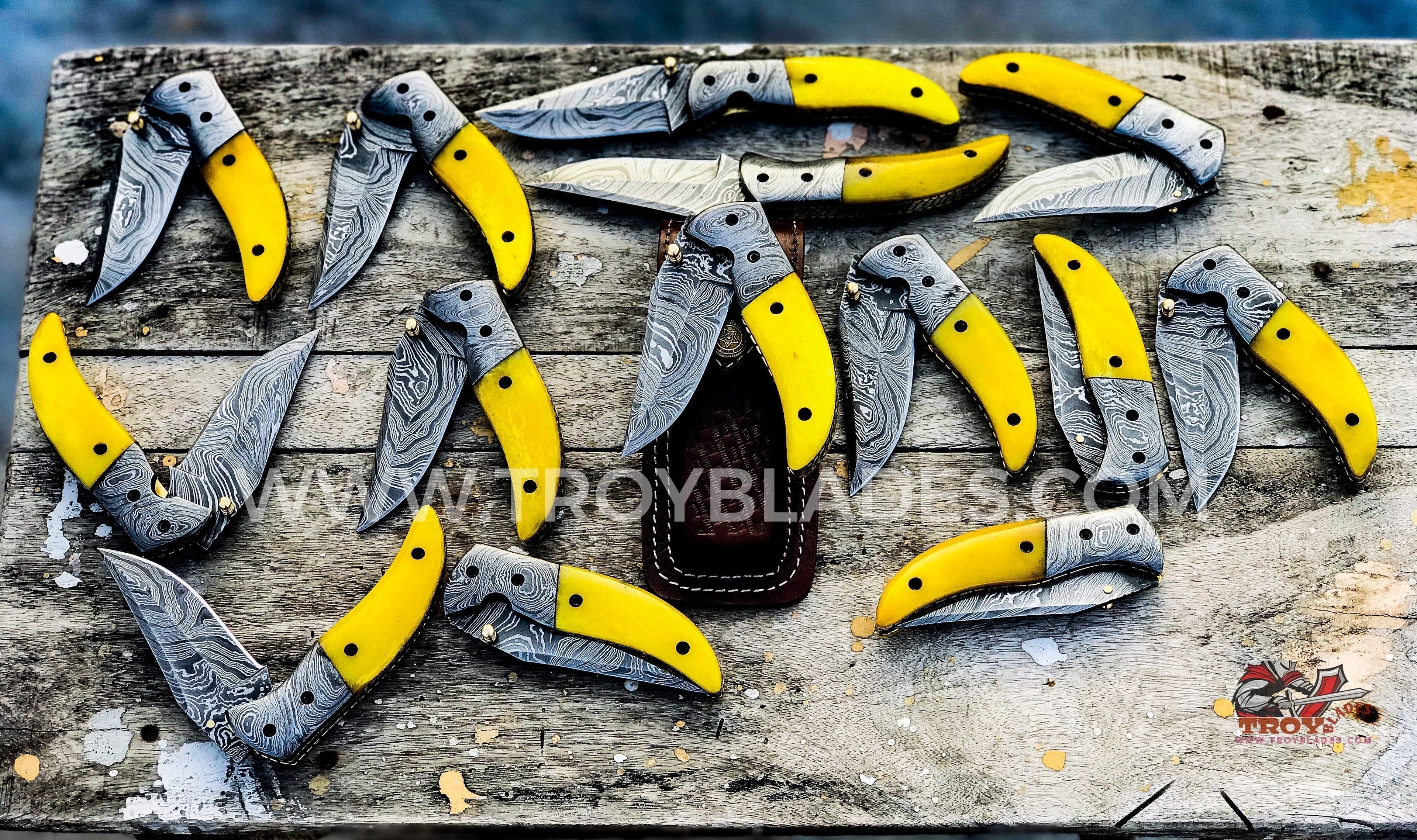 Happy Deal of Custom Handmade Damascus Pocket Folding Knives - Troy Blades