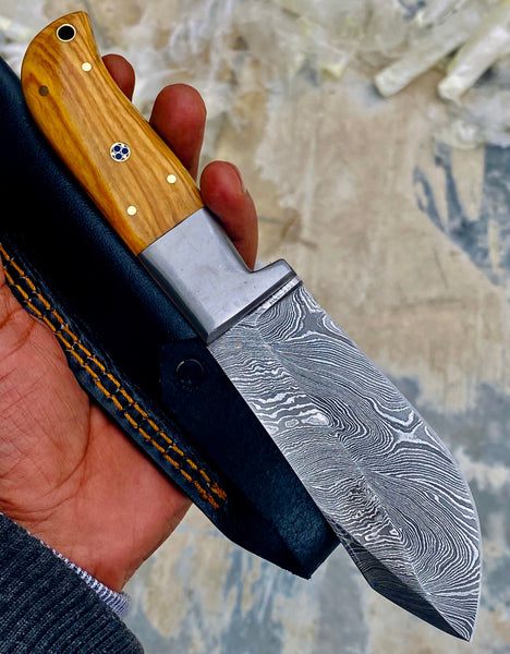 GIFT SERIES Custom Handmade Damascus Hunting skinning knife with Leather sheathe - Troy Blades