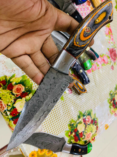 B4 Custom Handmade Damascus Hunting skinning knife with Leather sheathe B4